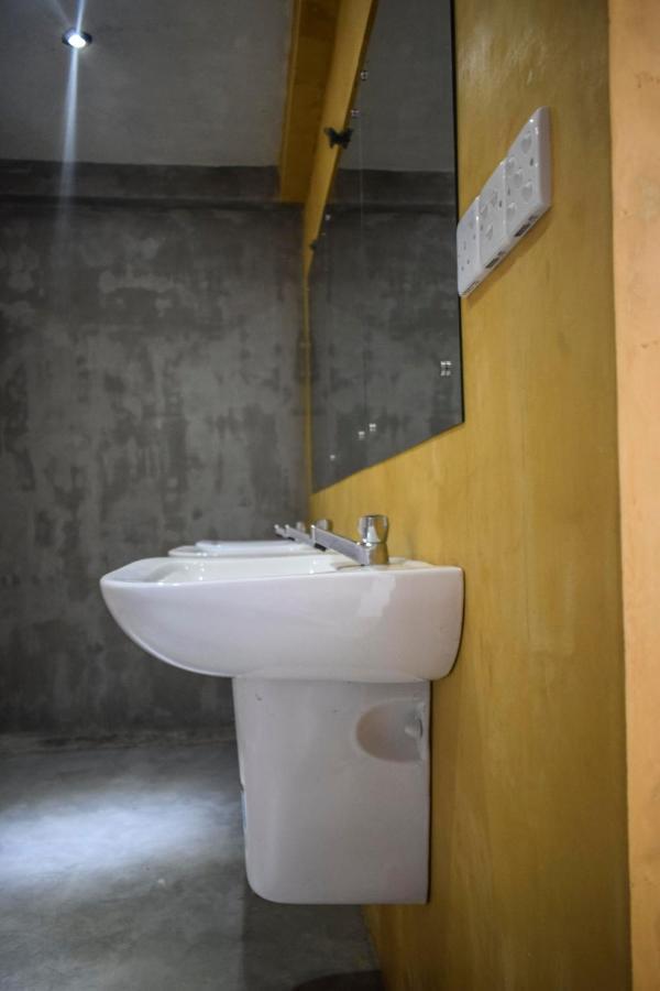Hostel Bunk 15 Hiriketiya Dickwella Zewnętrze zdjęcie